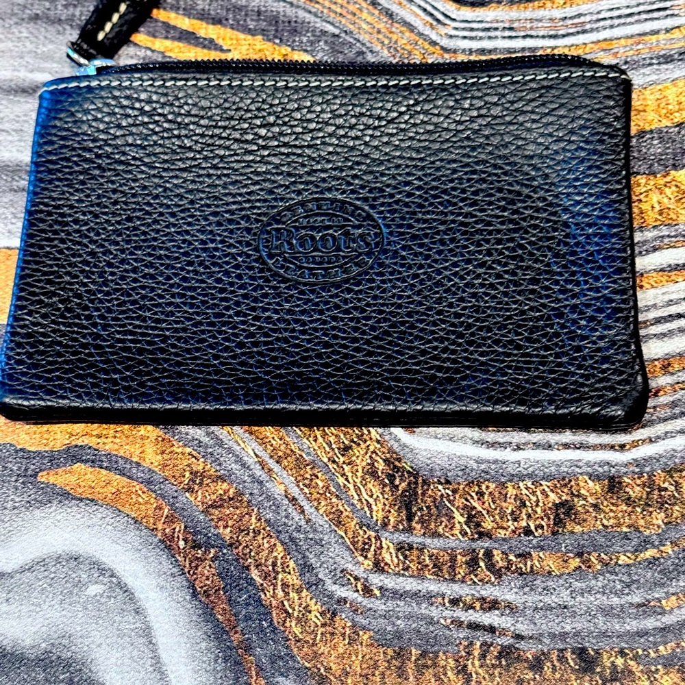 Roots black pebble leather pouch